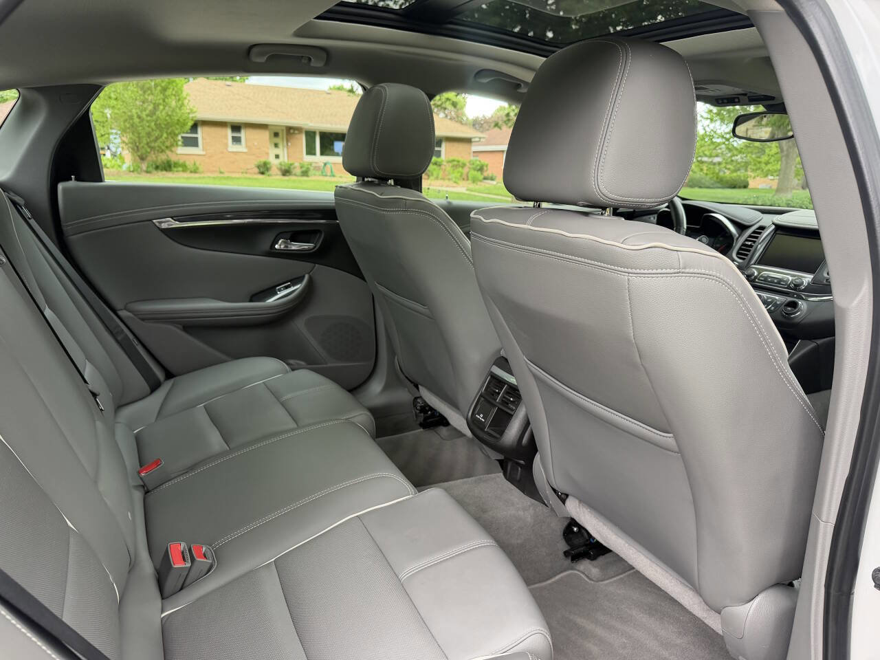Used 2017 Chevrolet Impala Premier w/ Enhanced Convenience Package FWD image 14