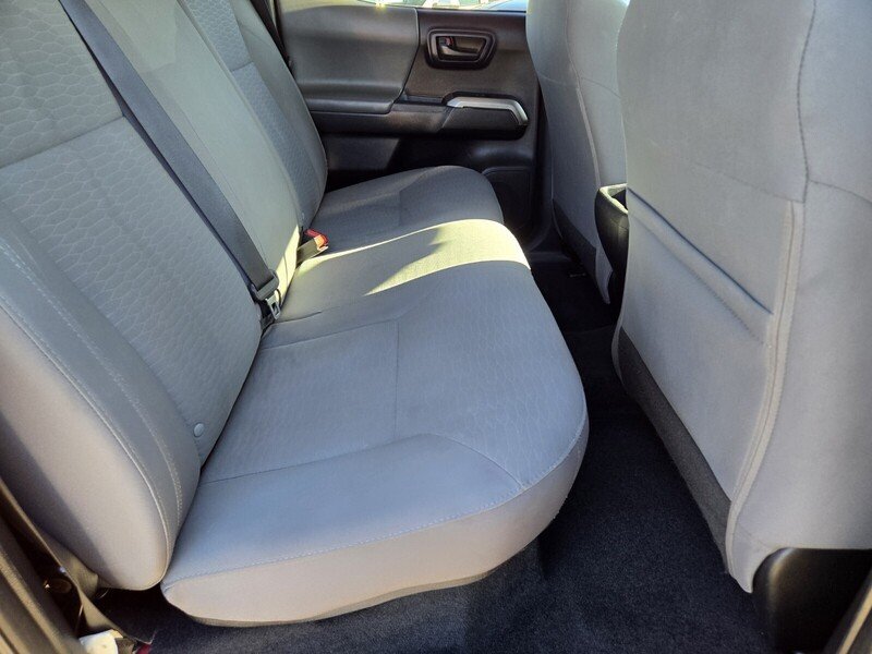 Used 2017 Toyota Tacoma SR5 RWD image 15