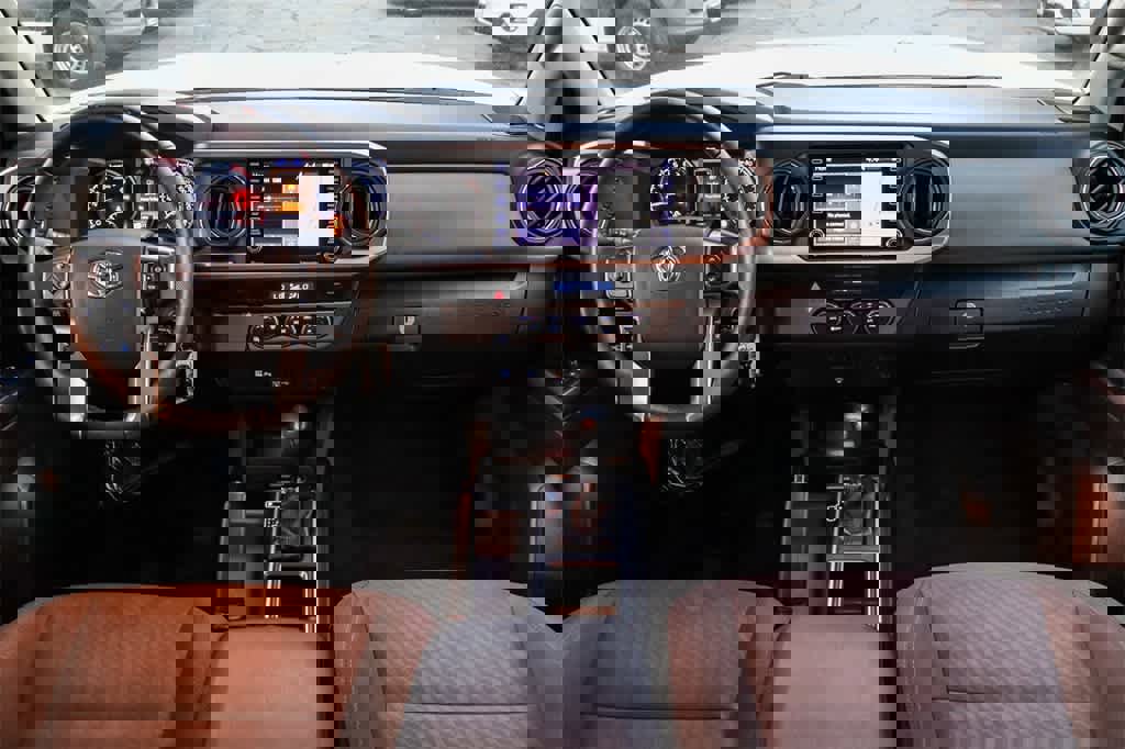 Used 2022 Toyota Tacoma SR5 image 12