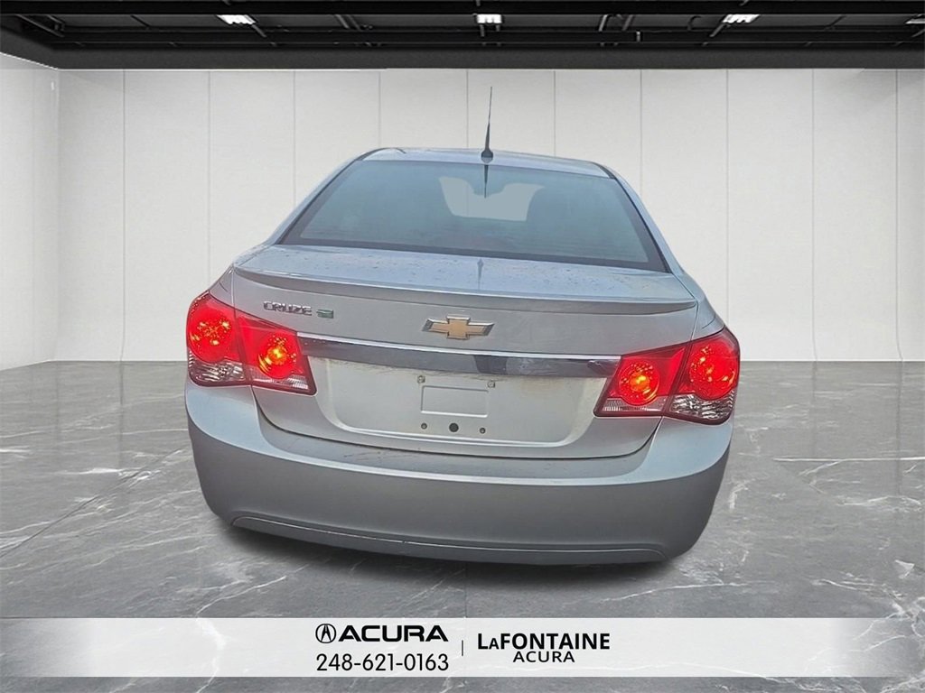 Used 2011 Chevrolet Cruze Eco image 6