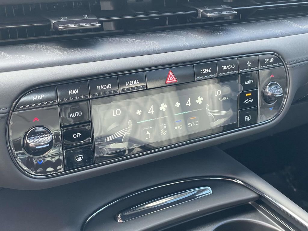 New 2026 Genesis G90 3.5T Prestige image 17