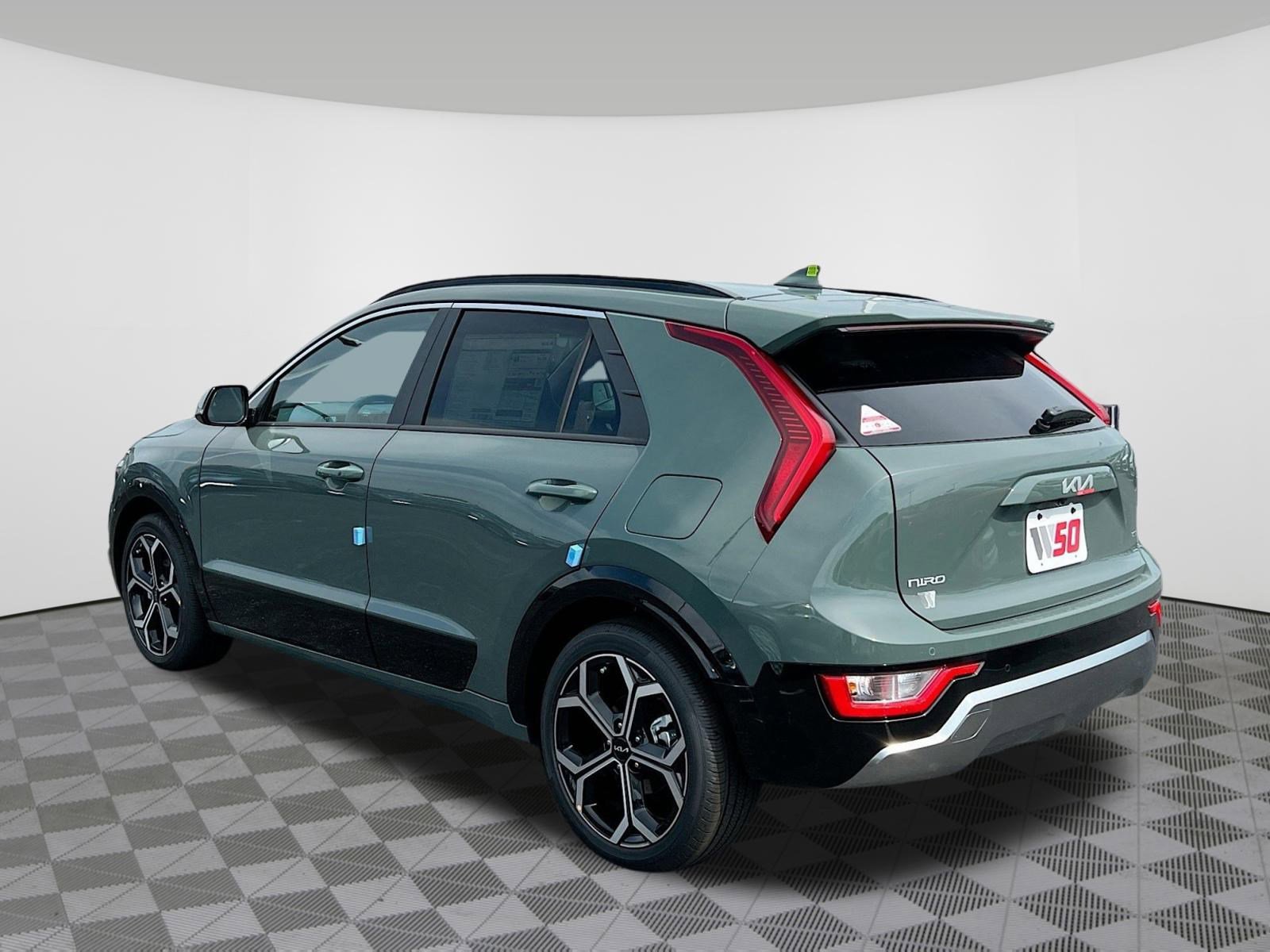 New 2025 Kia Niro EX Touring image 31