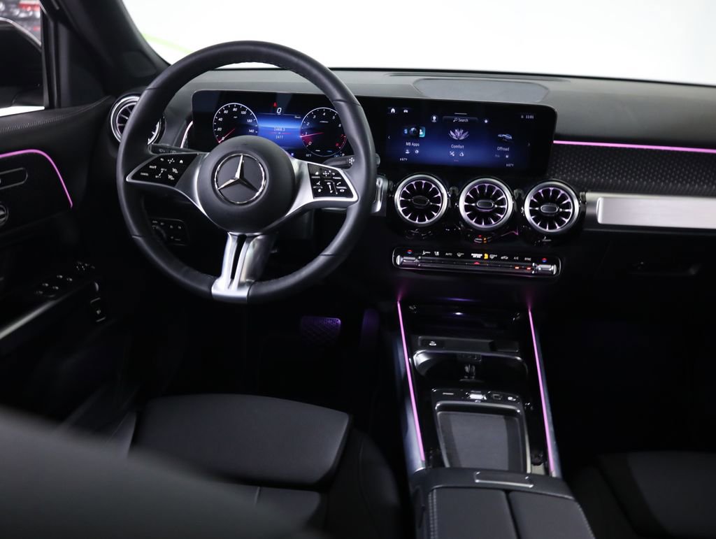 Certified 2025 Mercedes-Benz GLB 250 4MATIC image 36