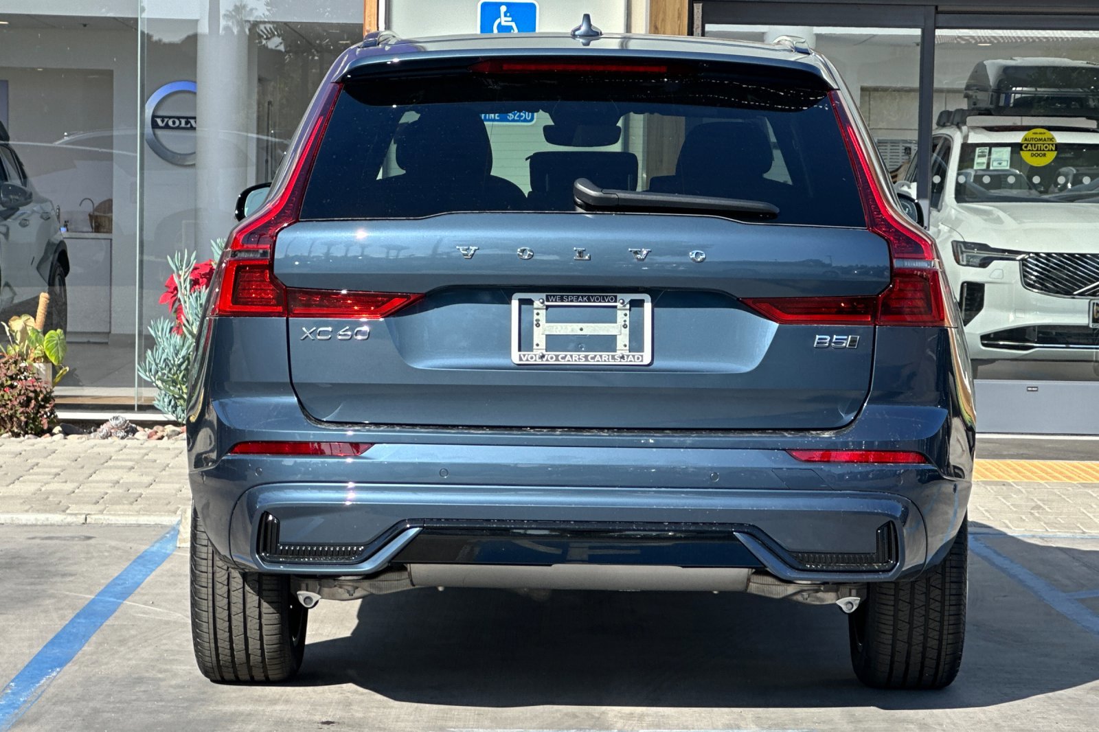 New 2026 Volvo XC60 B5 Plus w/ Climate Package image 6
