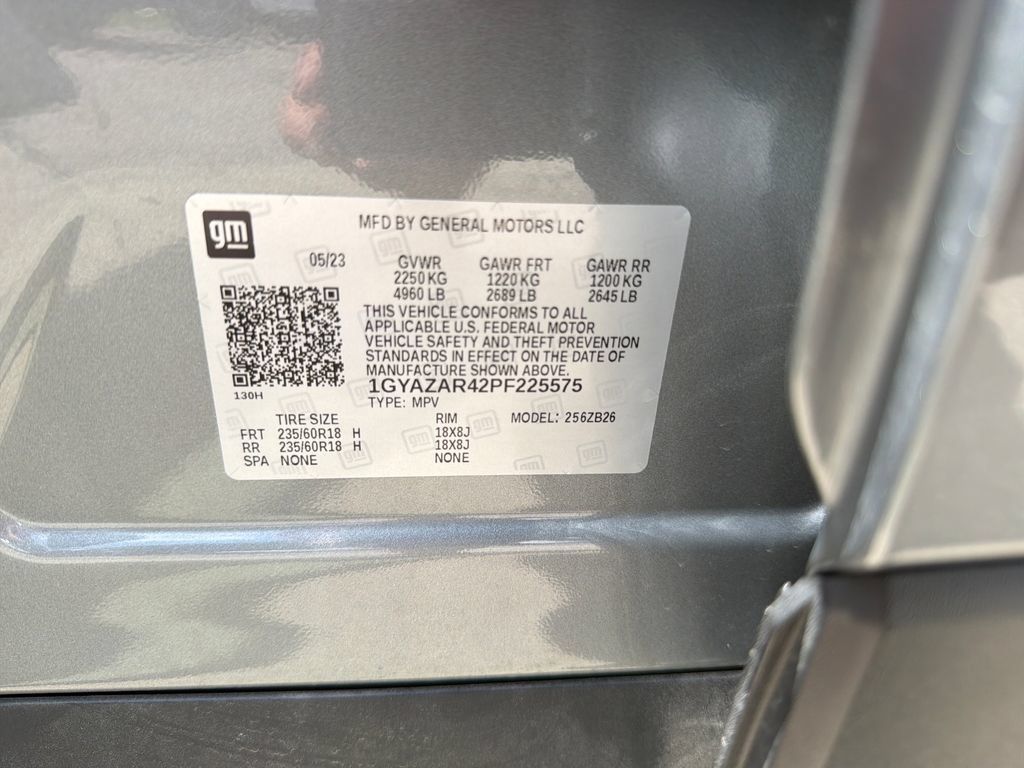 Used 2023 Cadillac XT4 Luxury w/ Cold Weather Package FWD image 10