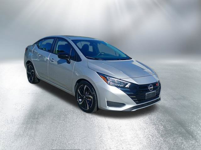 Used 2024 Nissan Versa SR FWD image 8