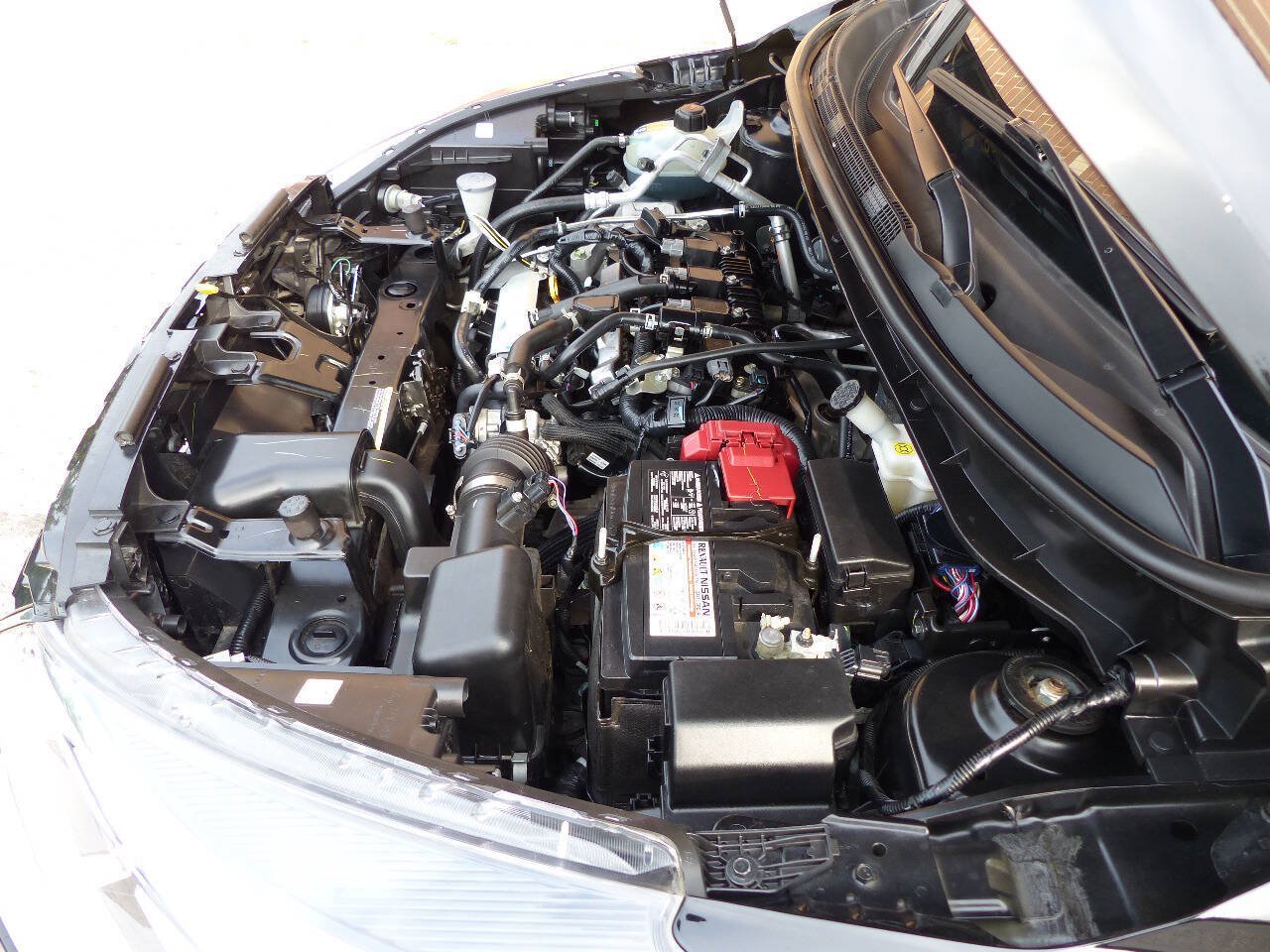 Used 2024 Nissan Kicks S FWD image 15