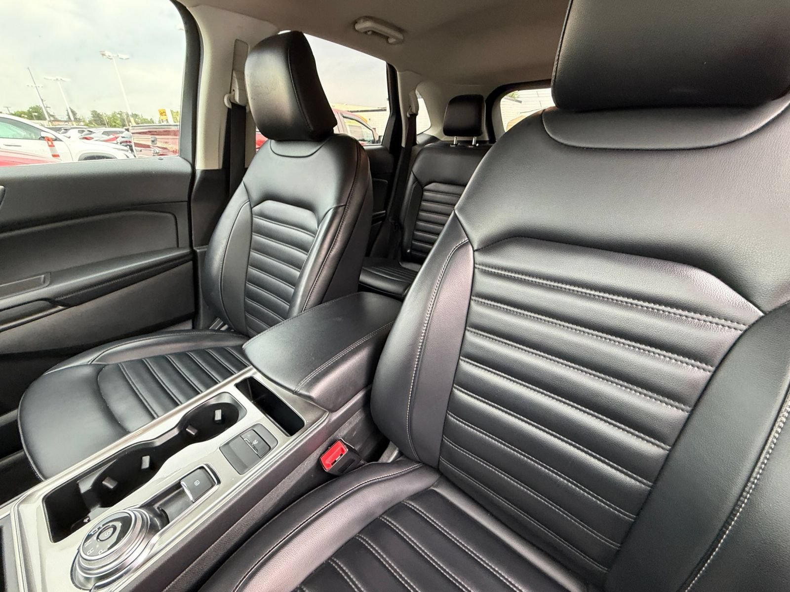 Used 2024 Ford Edge SEL AWD/4WD image 35