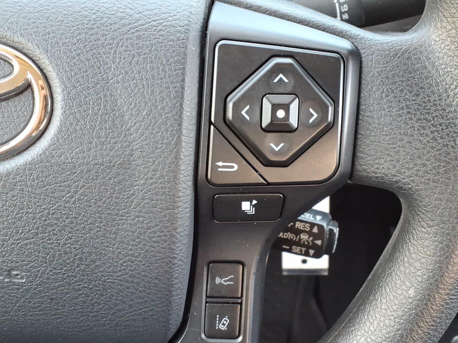 Used 2020 Toyota Tacoma SR RWD image 19