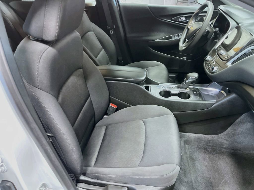 Used 2023 Chevrolet Malibu LT FWD image 27