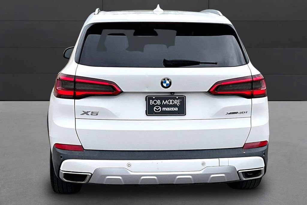 Used 2019 BMW X5 xDrive40i w/ Premium Package 2 AWD/4WD image 4