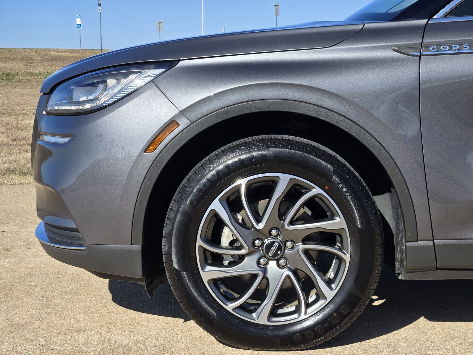 Used 2022 Lincoln Corsair FWD image 13