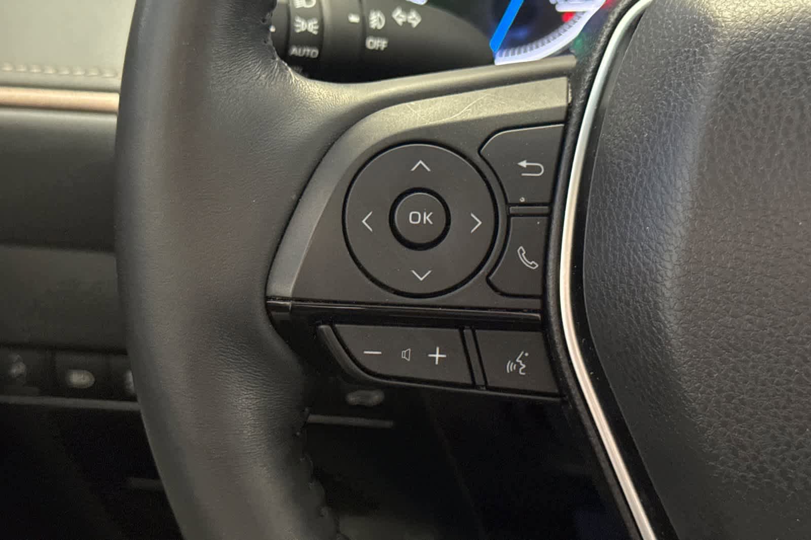 Used 2022 Toyota Venza Limited AWD/4WD image 32