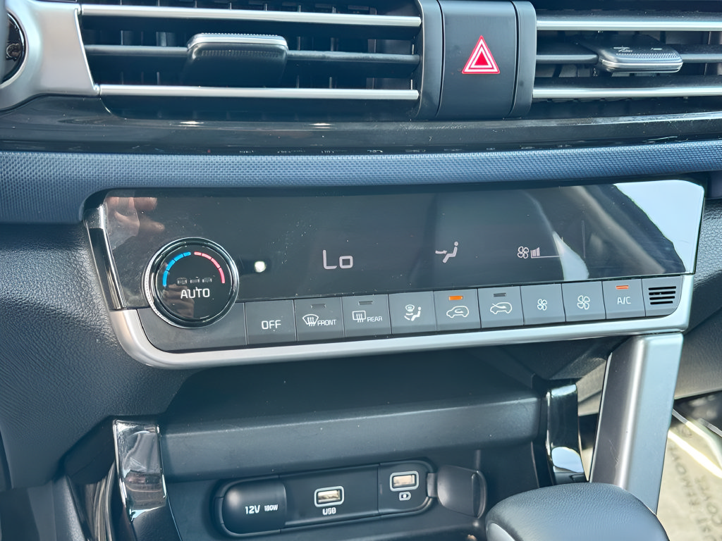 Used 2023 Kia Seltos S AWD/4WD image 17