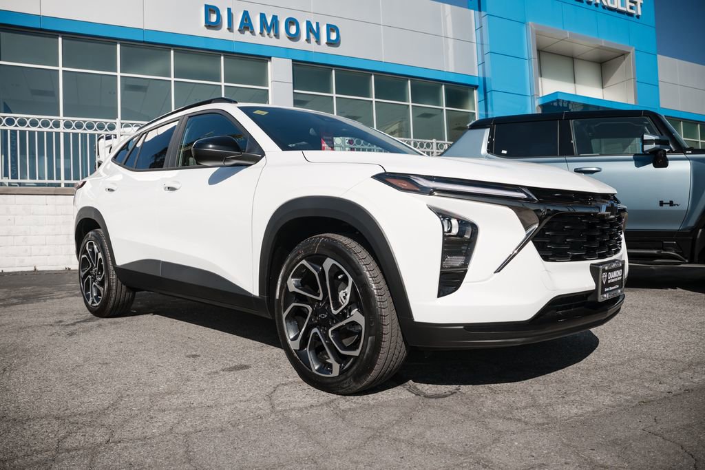 New 2026 Chevrolet Trax RS w/ Driver Confidence Package FWD image 1