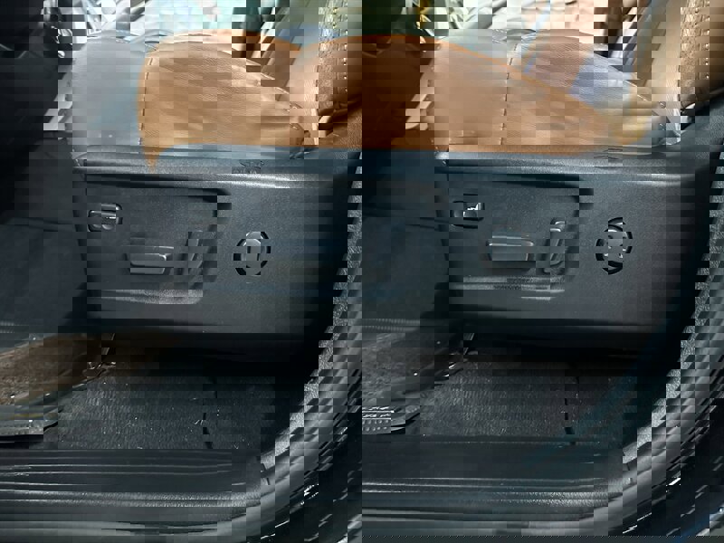 Used 2016 Toyota Tundra 1794 Edition image 29