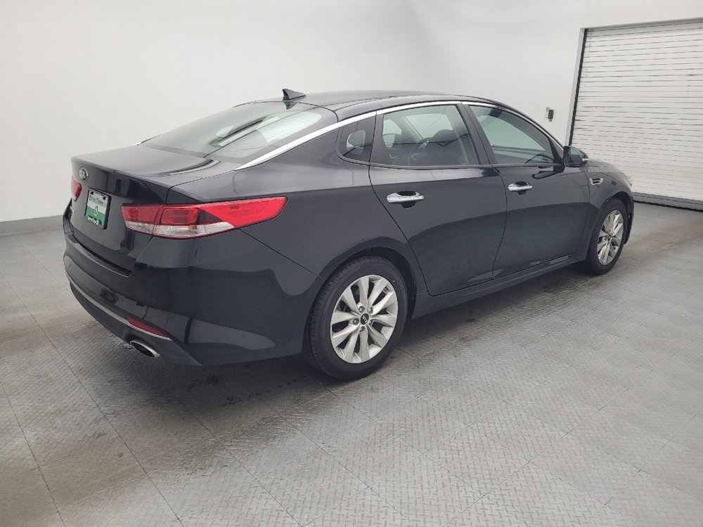 Used 2018 Kia Optima LX w/ 17" Alloy Wheels Package image 10