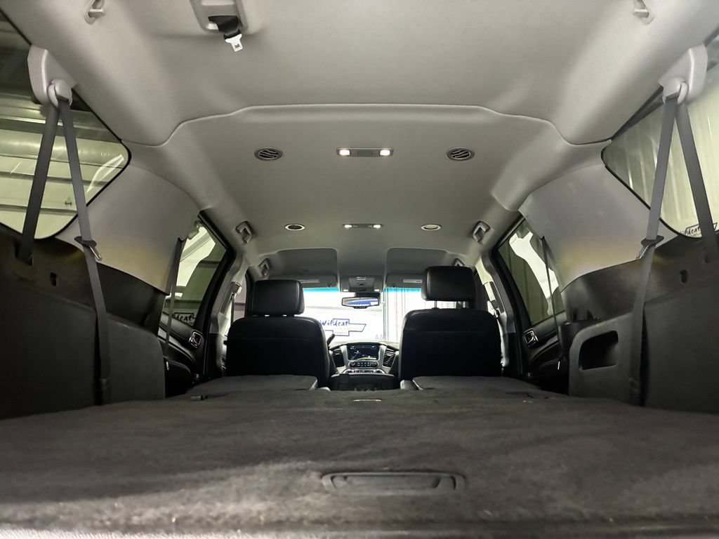 Used 2020 Chevrolet Suburban LT AWD/4WD image 36