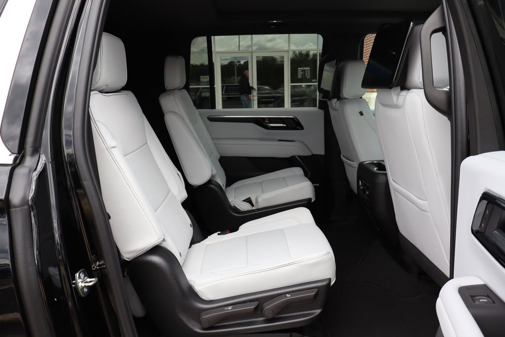 New 2025 Chevrolet Suburban Premier image 53