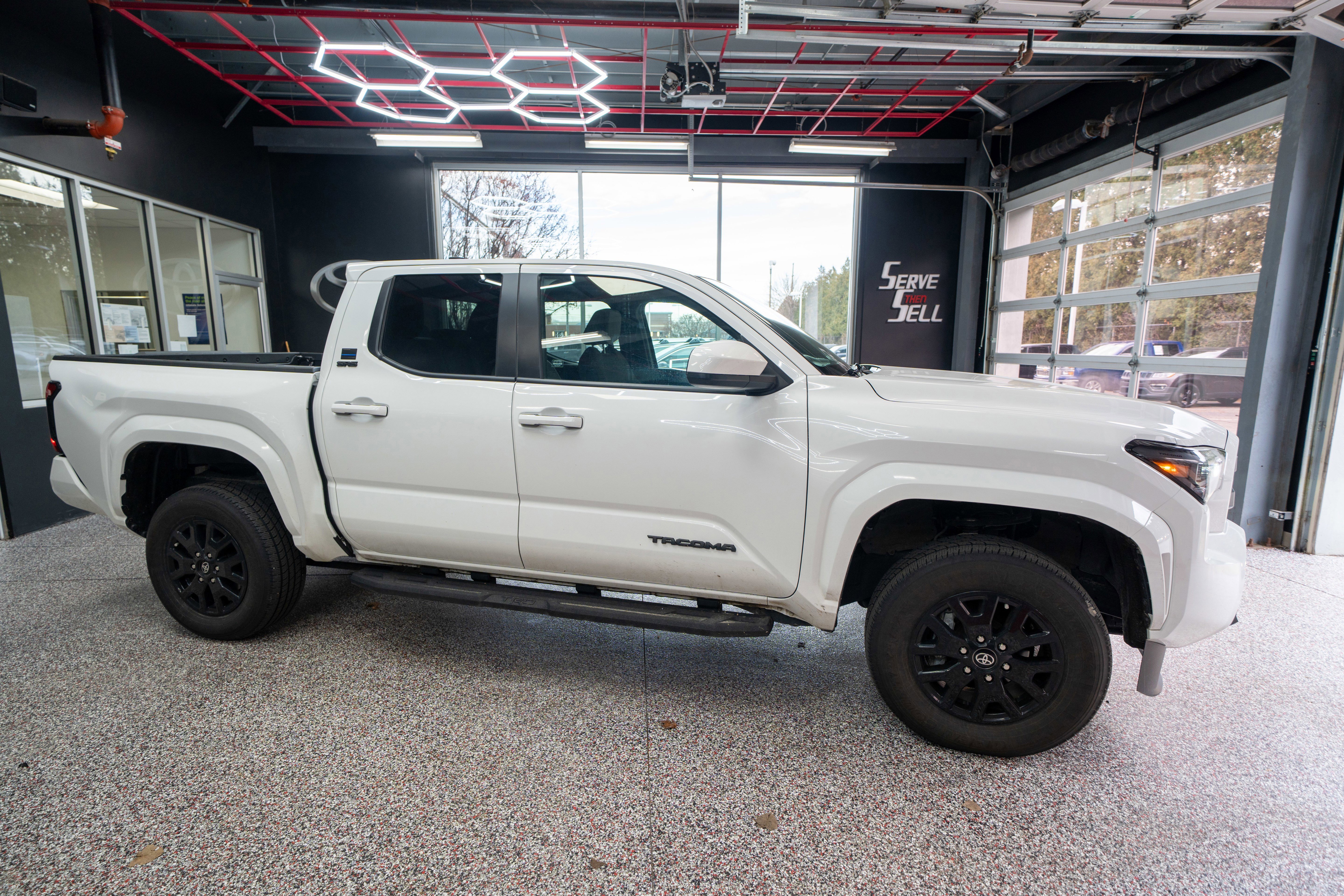 Certified 2024 Toyota Tacoma SR5 image 5
