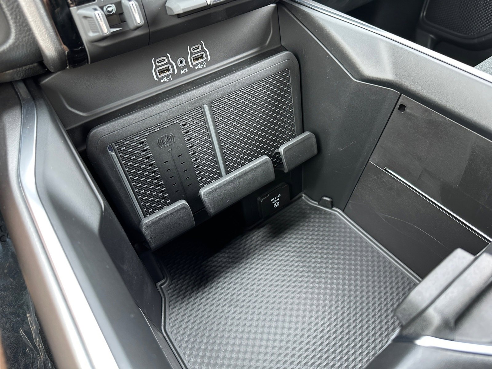 New 2026 RAM 1500 4x4 Crew Cab image 28