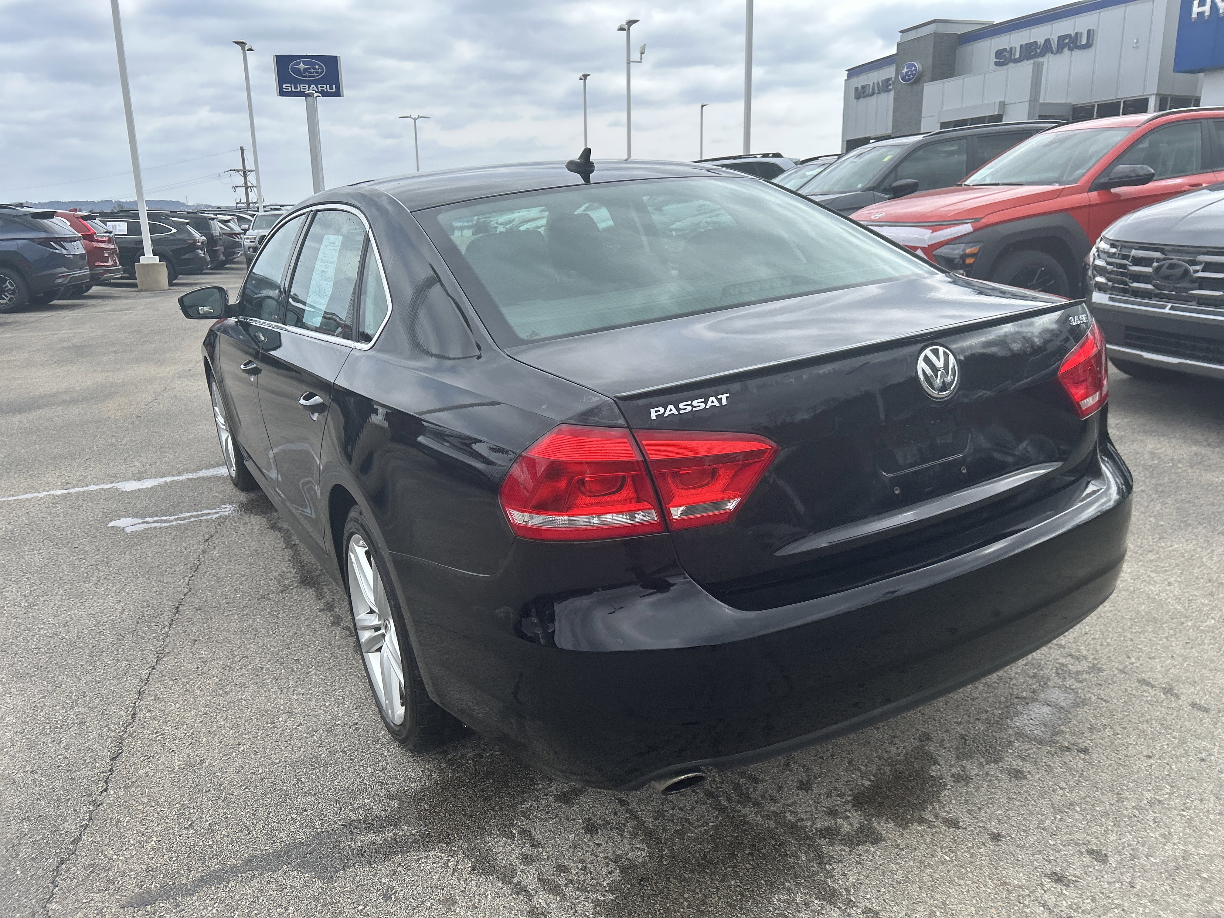 Used 2013 Volkswagen Passat 3.6 SE image 13