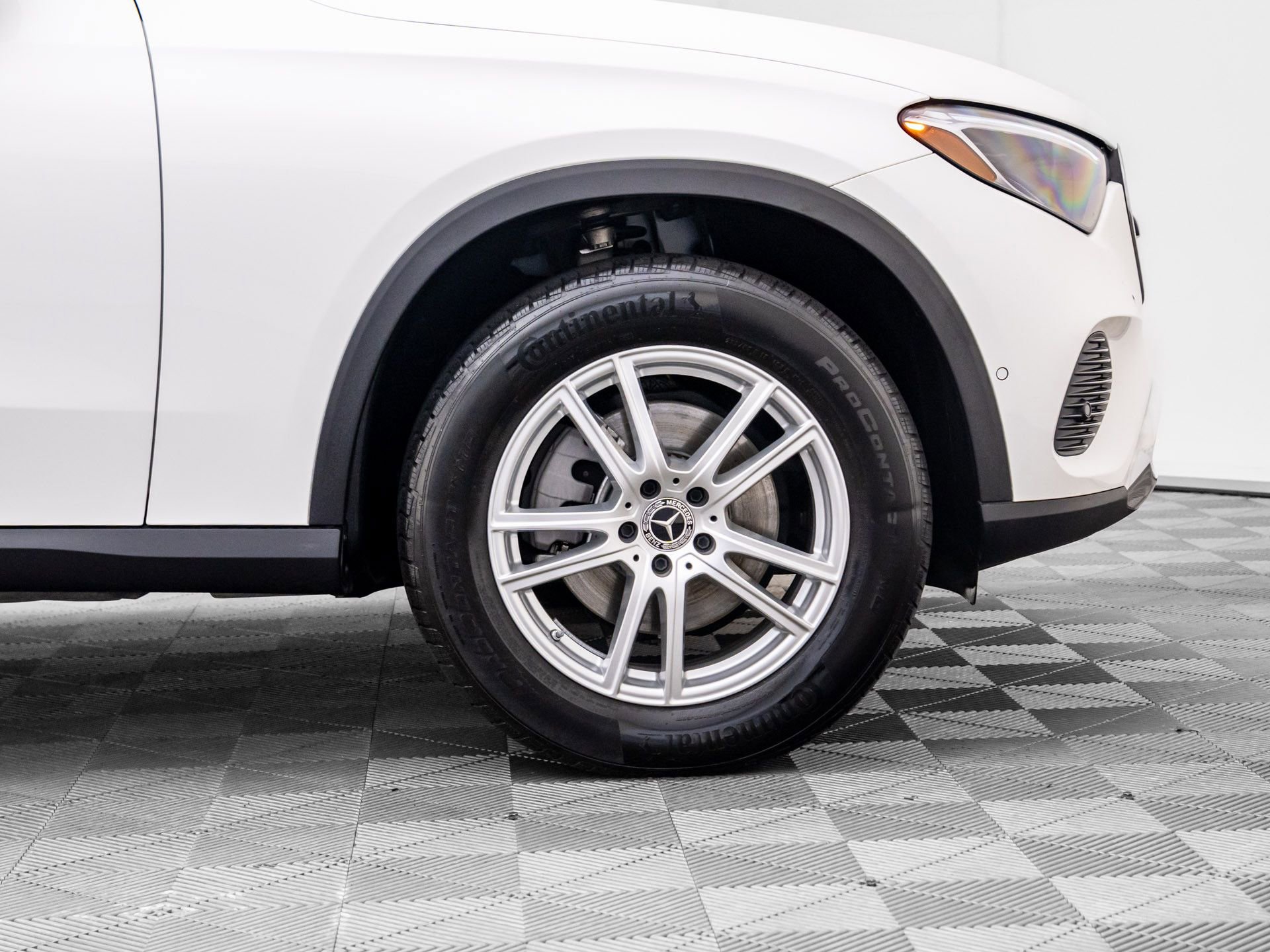 Certified 2025 Mercedes-Benz GLC 300 4MATIC image 29