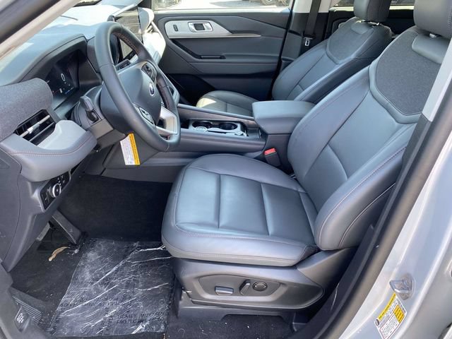 New 2026 Ford Explorer Active w/ Active Comfort Package RWD image 13