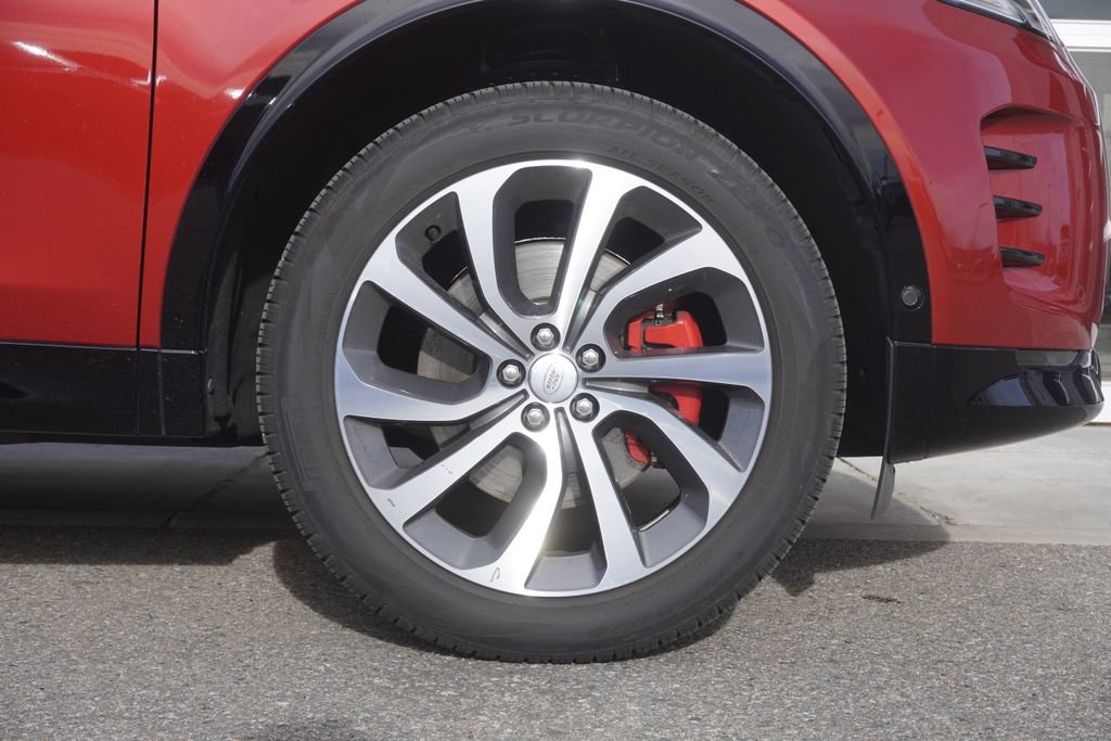 Used 2025 Land Rover Discovery Sport Dynamic SE image 35