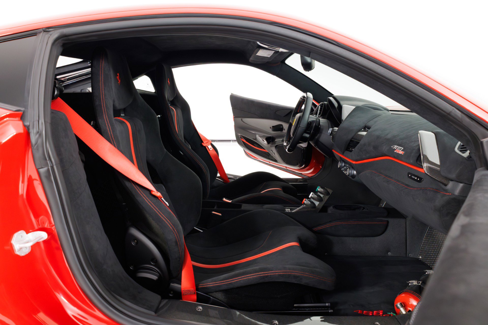 Used 2020 Ferrari 488 Pista Coupe image 38