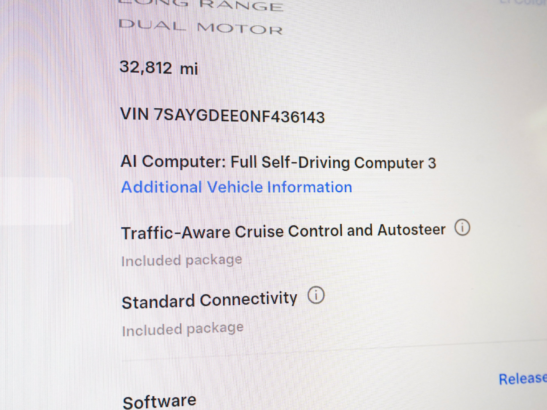 Used 2022 Tesla Model Y Long Range AWD/4WD image 27