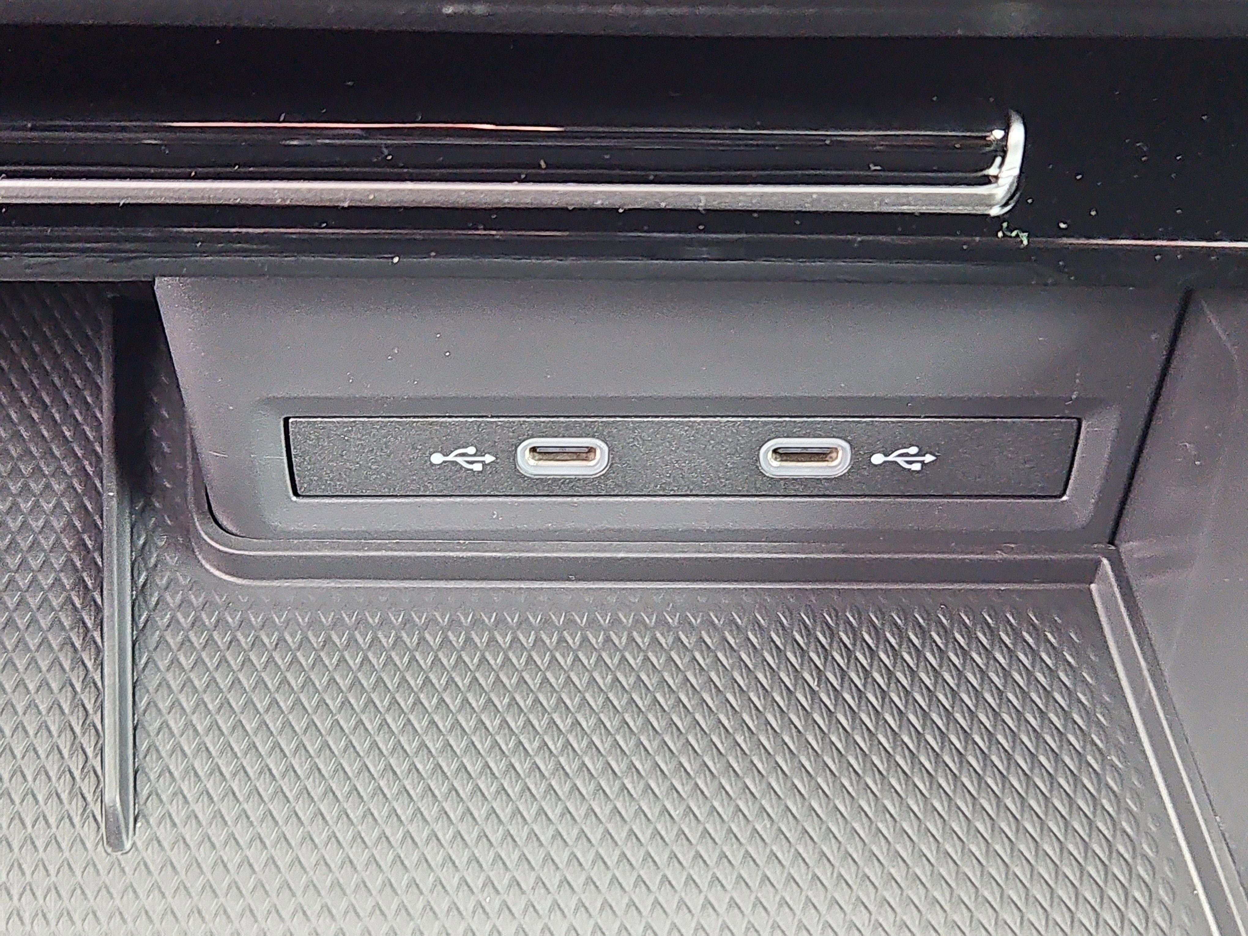 New 2026 Volkswagen Atlas SE image 11