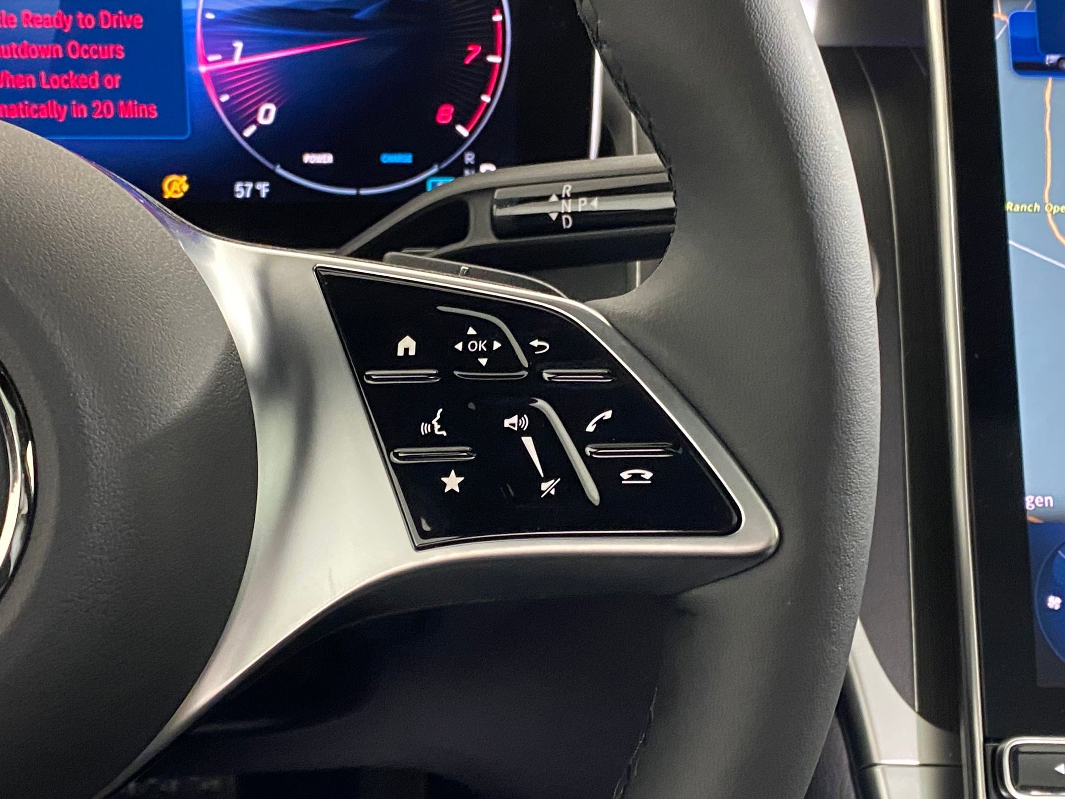 Used 2026 Mercedes-Benz GLC 300 4MATIC image 29