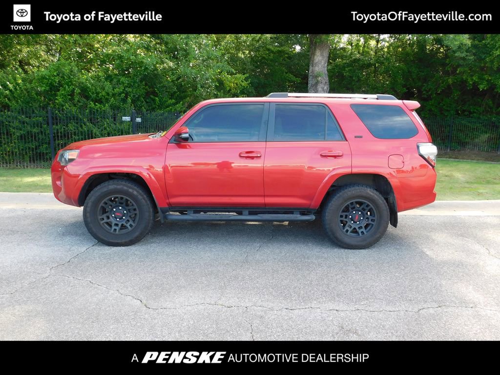 Used 2021 Toyota 4Runner SR5 Premium w/ Moonroof Package AWD/4WD image 2