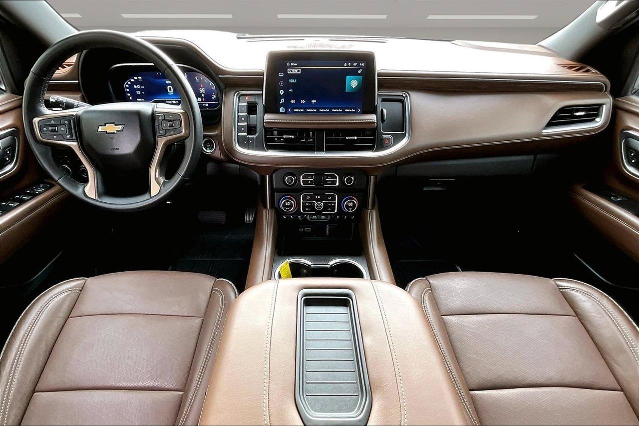 Used 2023 Chevrolet Tahoe High Country w/ Premium Package 2 AWD/4WD image 7