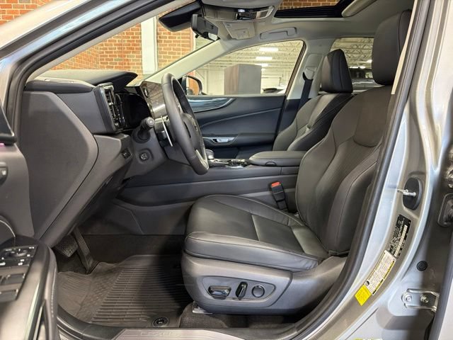 Used 2024 Lexus NX 350 AWD w/ Vision Package image 11