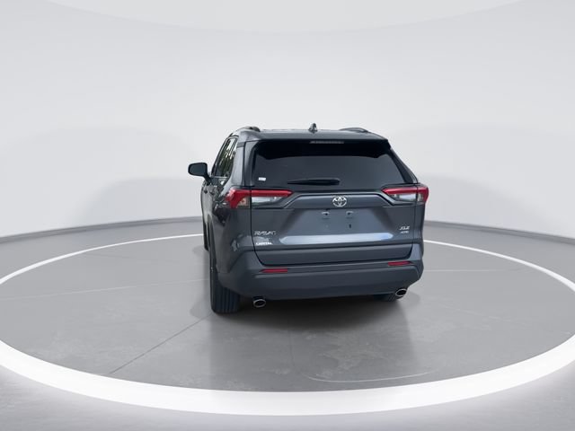 Used 2023 Toyota RAV4 XLE Premium AWD/4WD image 6