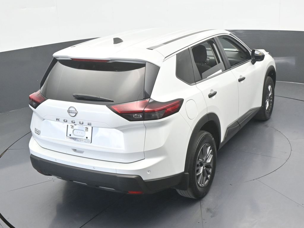 Used 2024 Nissan Rogue S image 44