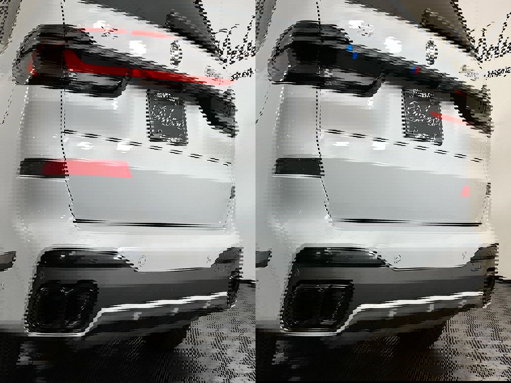 Used 2024 BMW X7 M60i image 27