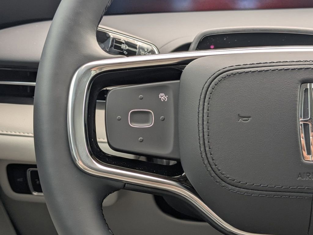 New 2026 Lincoln Nautilus Premier image 27