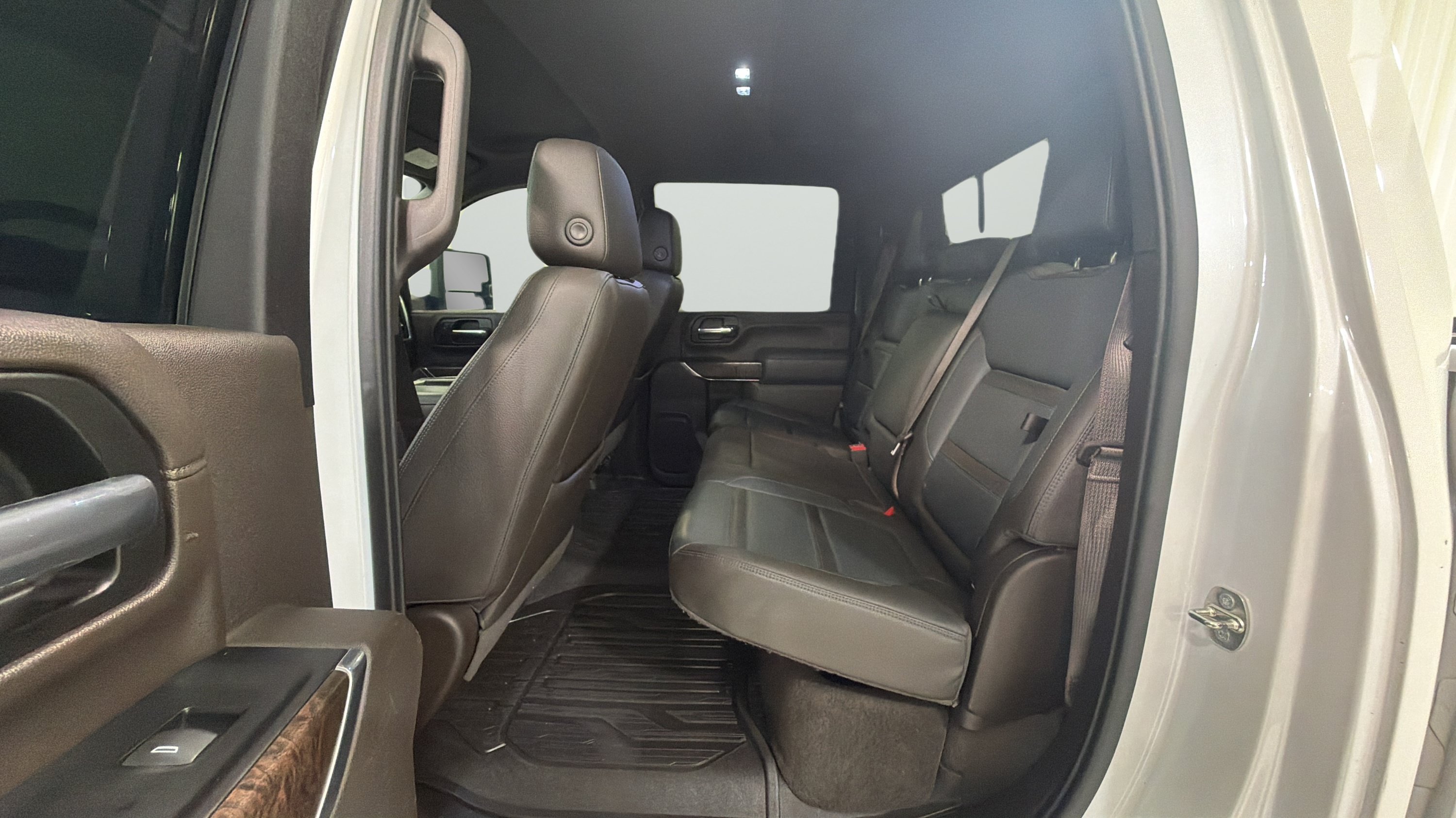 Used 2020 GMC Sierra 2500 Denali w/ Technology Package AWD/4WD image 19