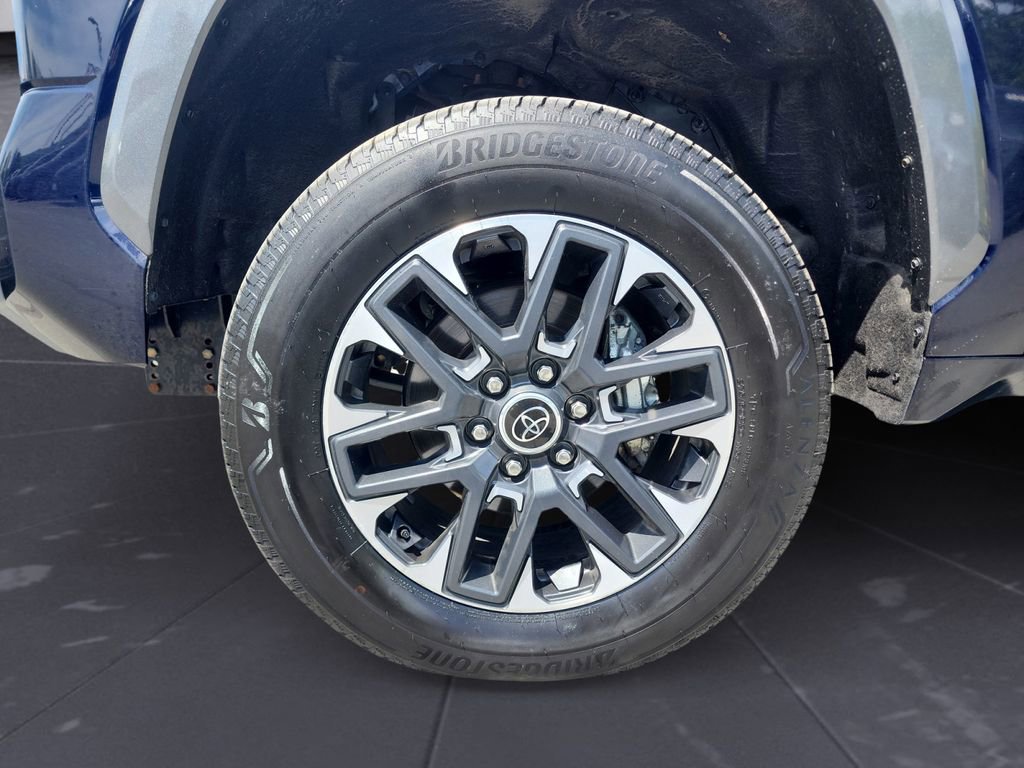 Used 2023 Toyota Tundra Limited w/ Power Package AWD/4WD image 15