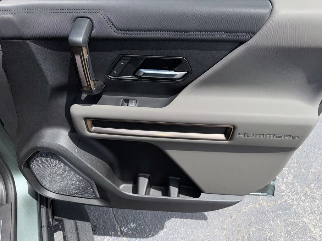 Used 2024 GMC Hummer EV 3X AWD/4WD image 33