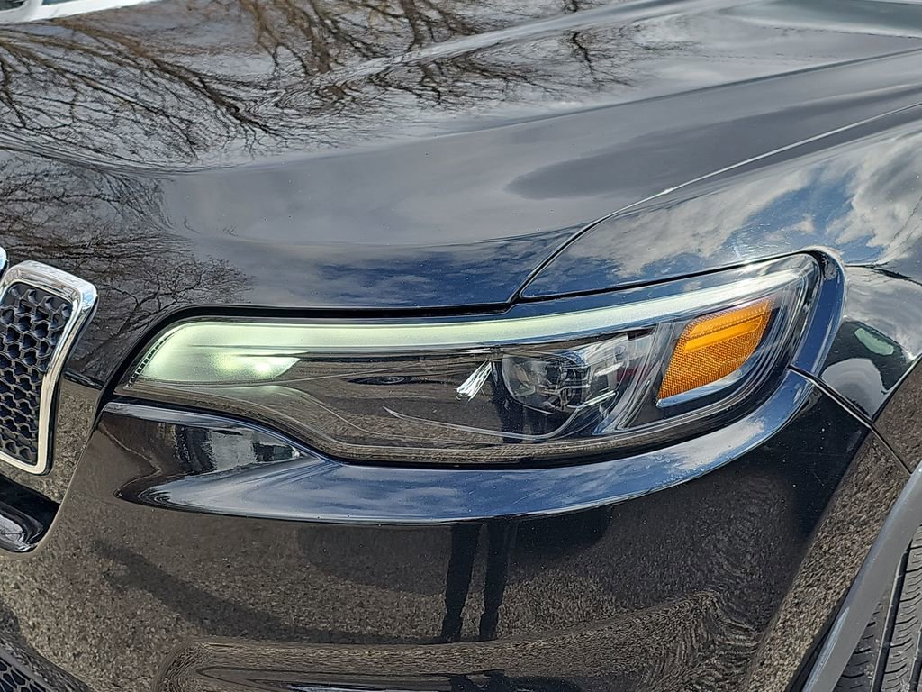 Used 2019 Jeep Cherokee Limited w/ Luxury Group image 29