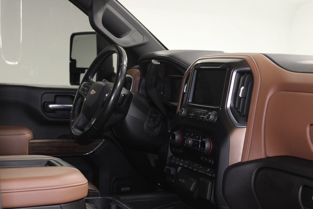 Used 2021 Chevrolet Silverado 2500 High Country w/ Z71 Off-Road Package AWD/4WD image 32