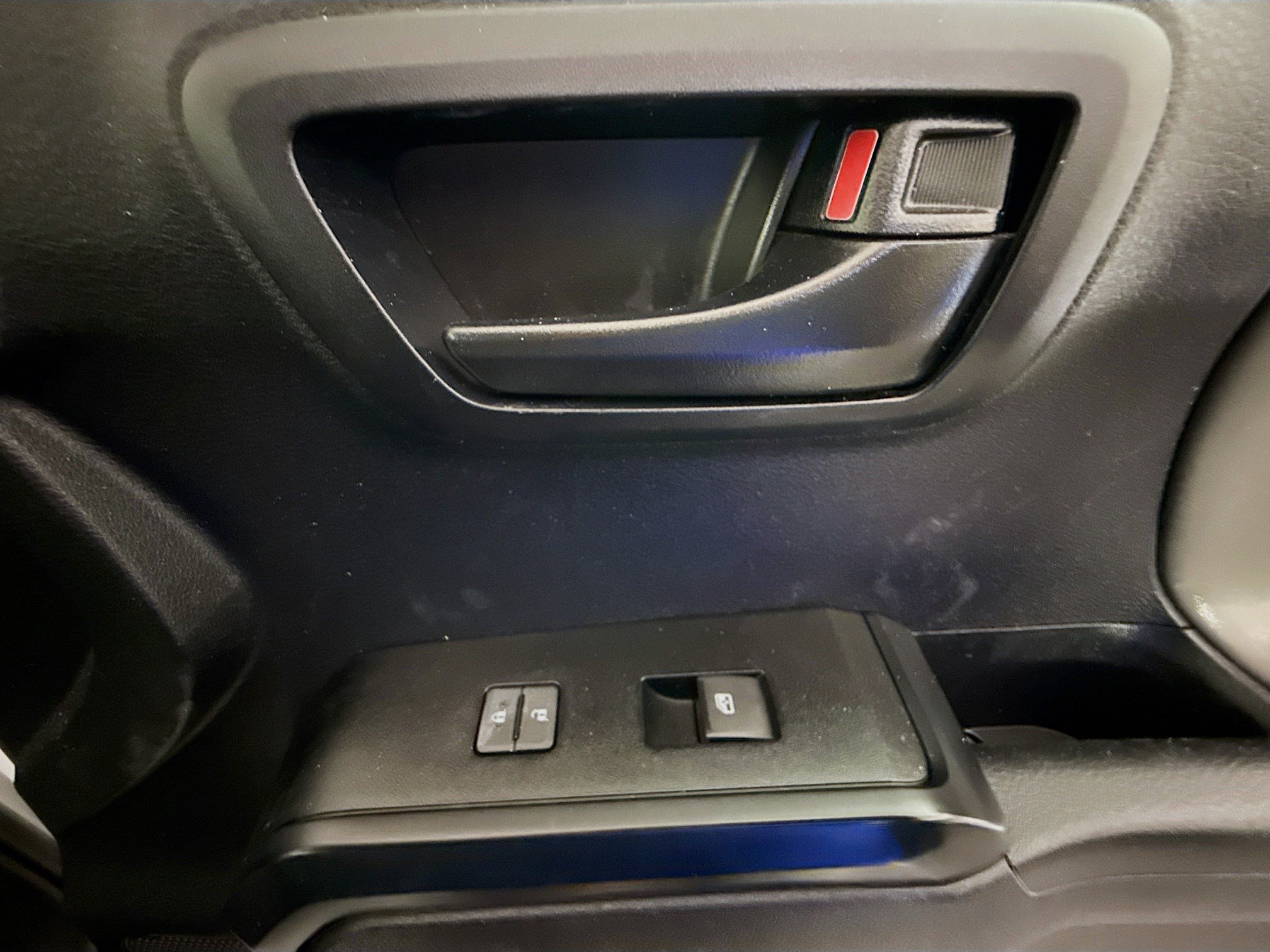 Used 2020 Toyota Tacoma SR RWD image 30