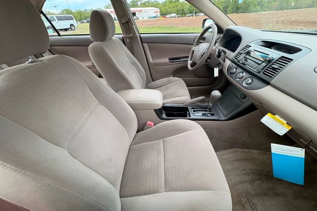 Used 2006 Toyota Camry LE FWD image 20