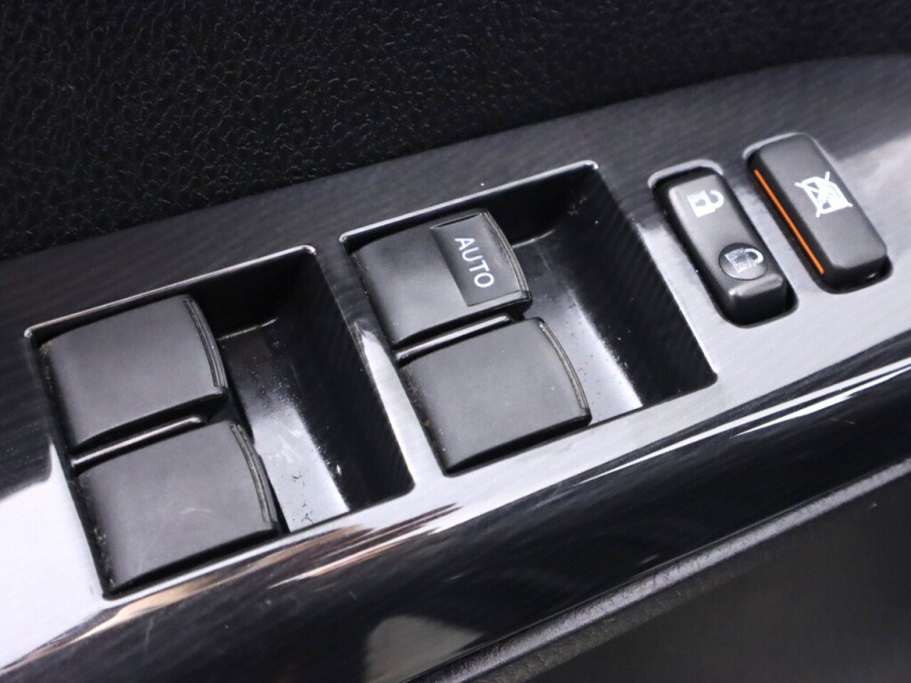 Used 2017 Toyota RAV4 SE AWD/4WD image 26