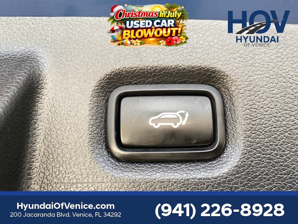 Certified 2023 Hyundai Santa Fe Limited FWD image 44