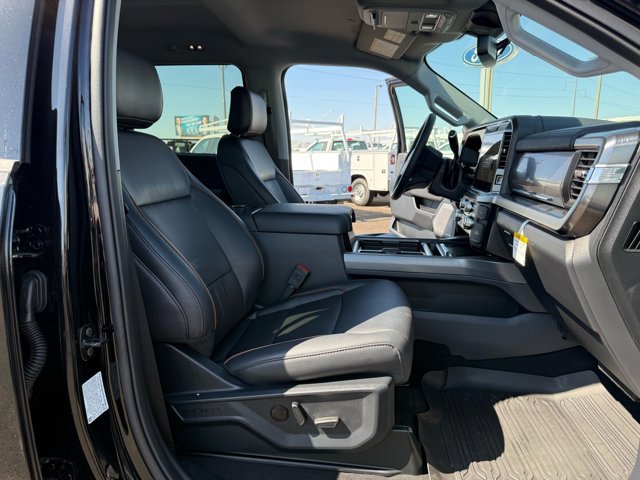 New 2026 Ford F550 4x4 Crew Cab image 25